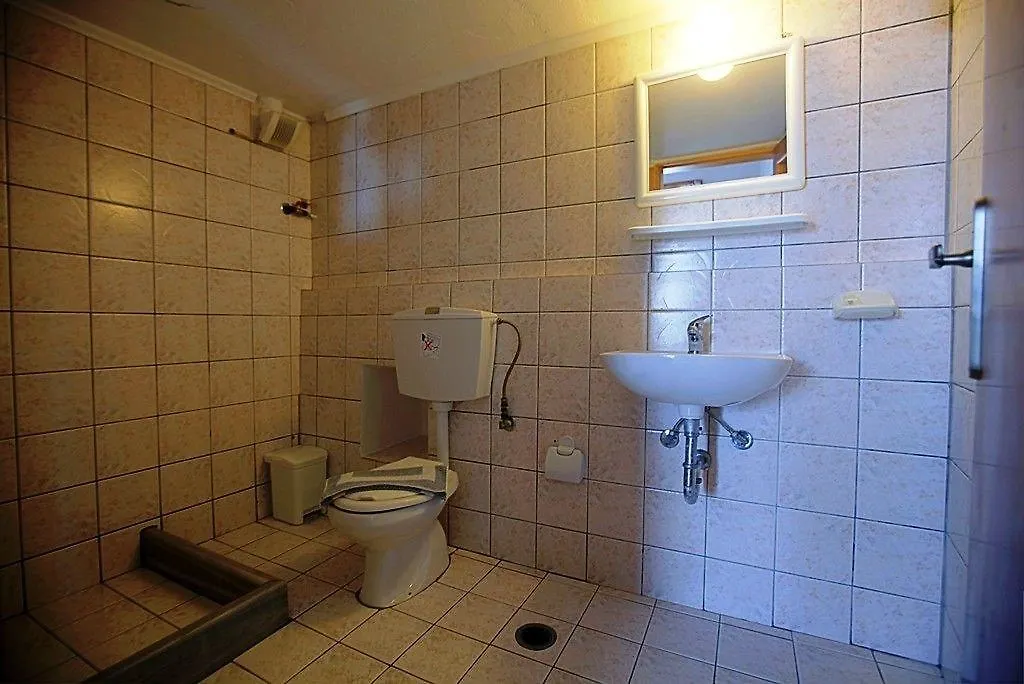Mykonos Town Aphrodite Garden Studios & Olympia Annex מלון
